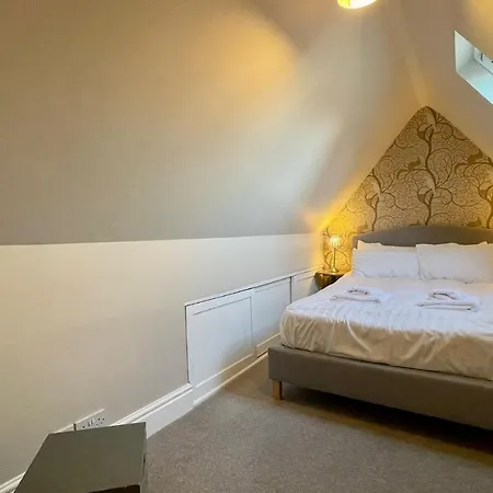 Apartment Stylish Flat With Lake And Fell Views Bowness-on-Windermere