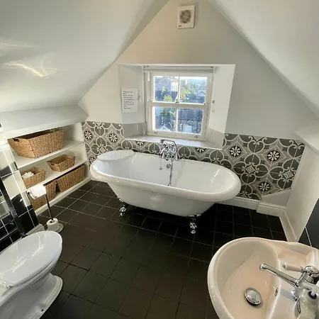 Stylish Flat With Lake And Fell Views Apartment Bowness-on-Windermere