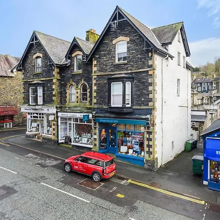 Apartment Stylish Flat With Lake And Fell Views Bowness-on-Windermere