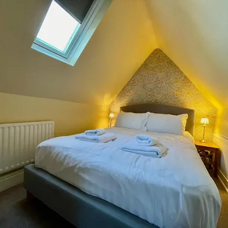 Stylish Flat With Lake And Fell Views